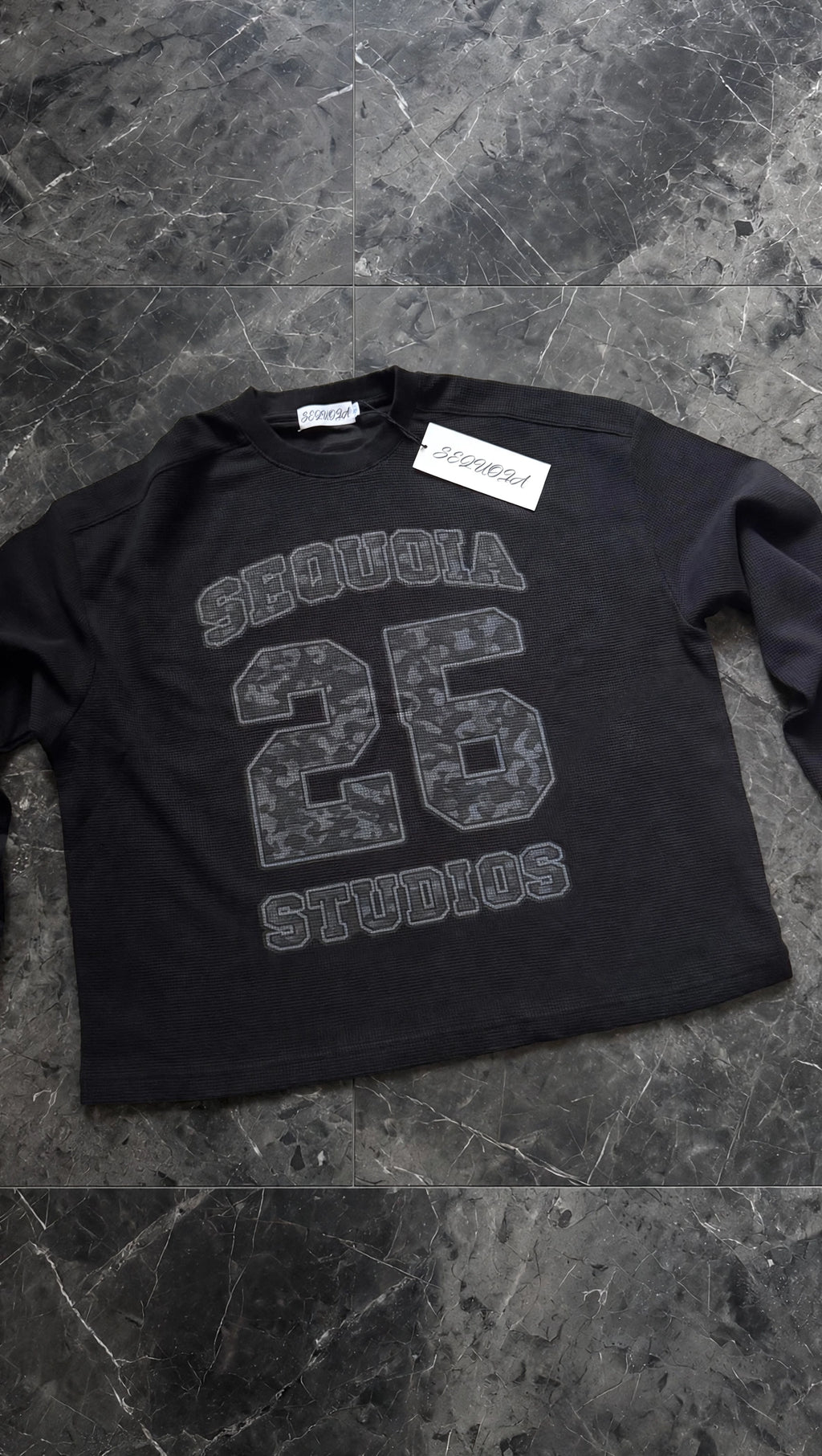 Sequoia 26 waffle knit longsleeve-black camo *PRE-ORDER*